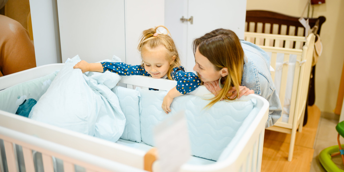 Navigating the World of Baby Cribs: Selecting the Best for Your Newborn